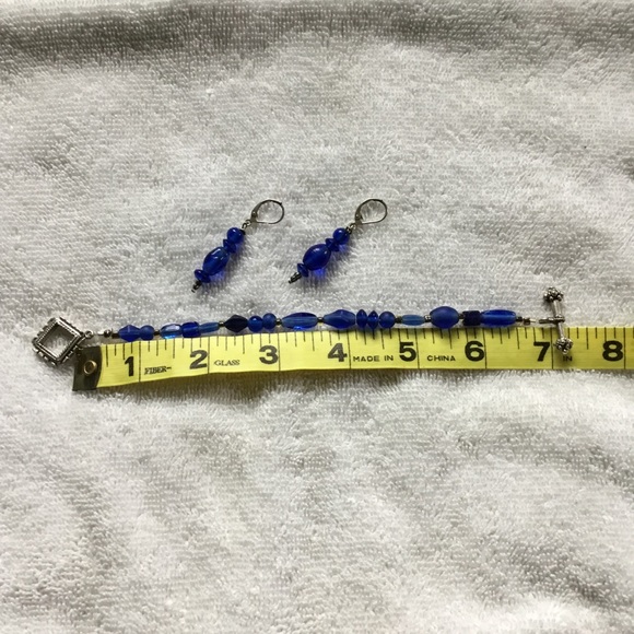 Glass bead bracelet and earrings - Picture 4 of 4